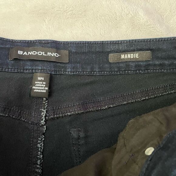 Bandolino Denim Jeans Size 16 Petite Dark Wash - Picture 5 of 6